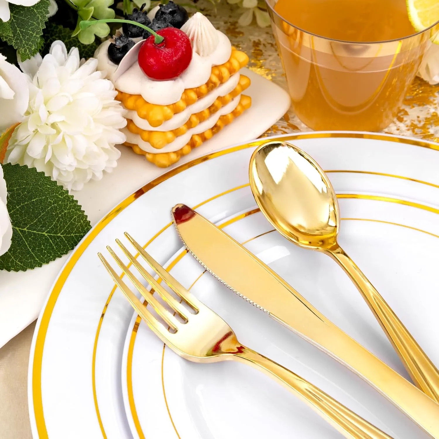 bUCLA 350PCS Gold Plastic Dinnerware Set - Gold Disposable Dinnerware for 50 Guests, Includes 50 Dinner Plates, 50 Dessert Plates, 50 Forks, 50 Knives, 50 Spoons, 50 Cups & 50 Napkins for Party