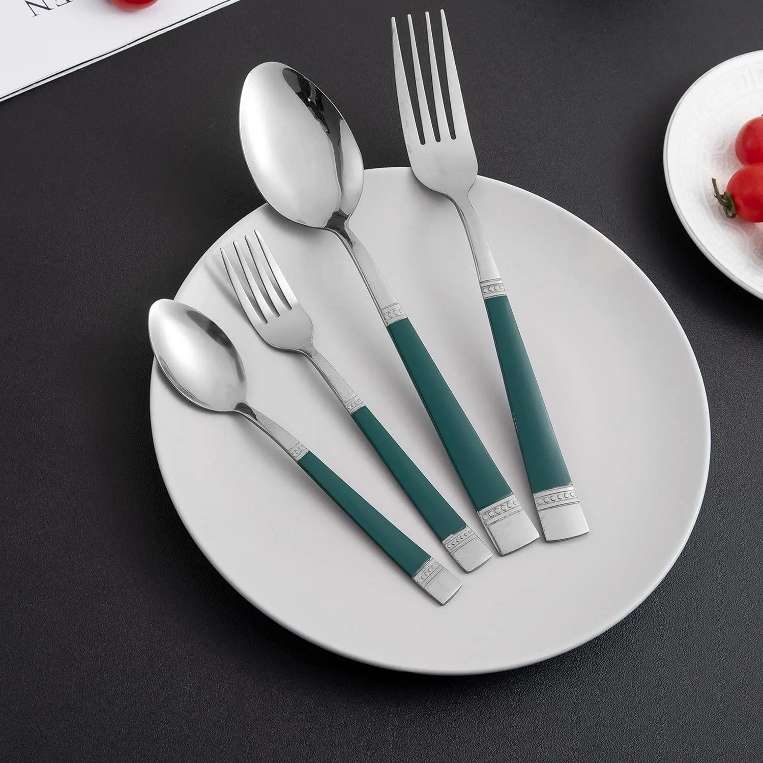 HOKIPO Cutlery Set of 18 / 24 Pcs Stainless Steel Flatware Set, Mirror Finish - Silverware