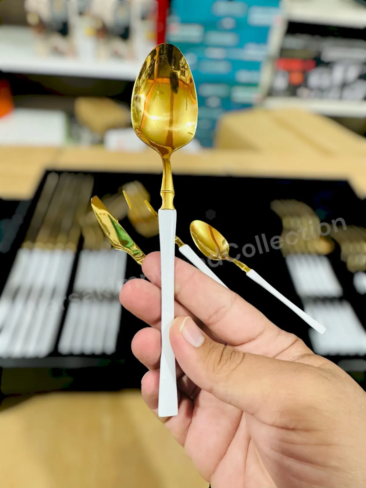 New Model 24pcs Edged Design Cutlery Set