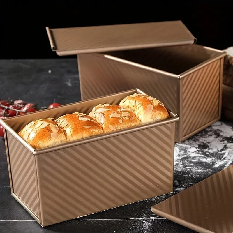 NonStick Bread Loaf Pan with Lid  Essential Baking Tool